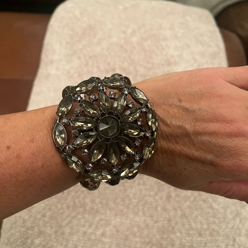 BR bracelet